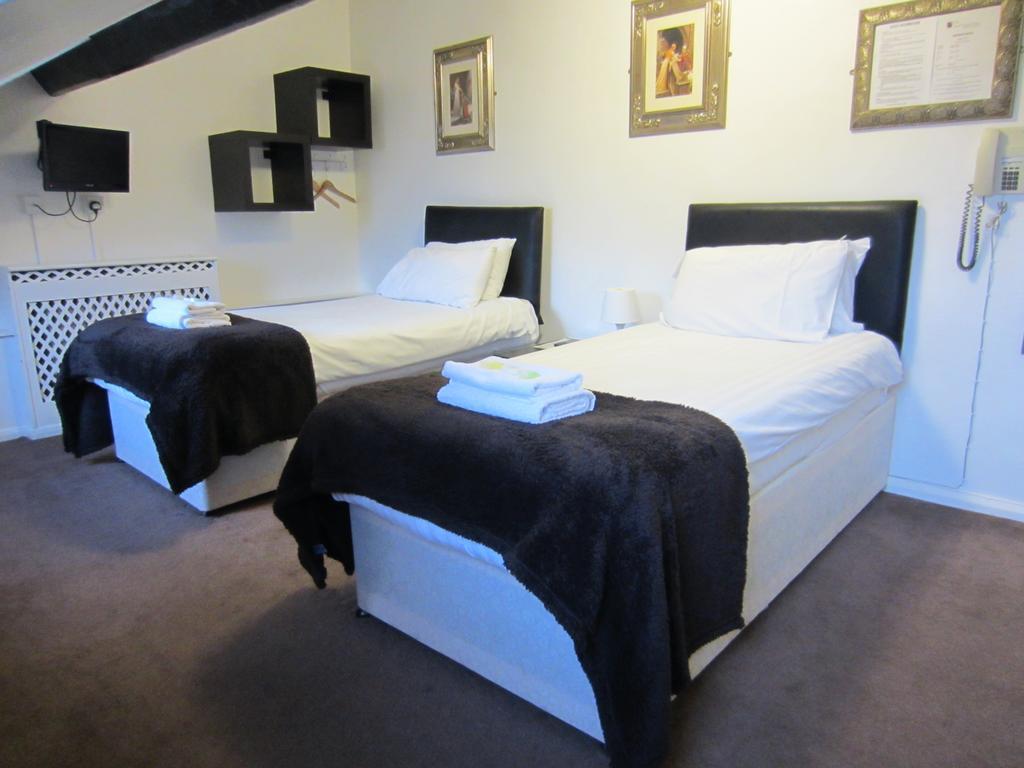 The Grail Court Hotel Burton-upon-Trent Ruang foto